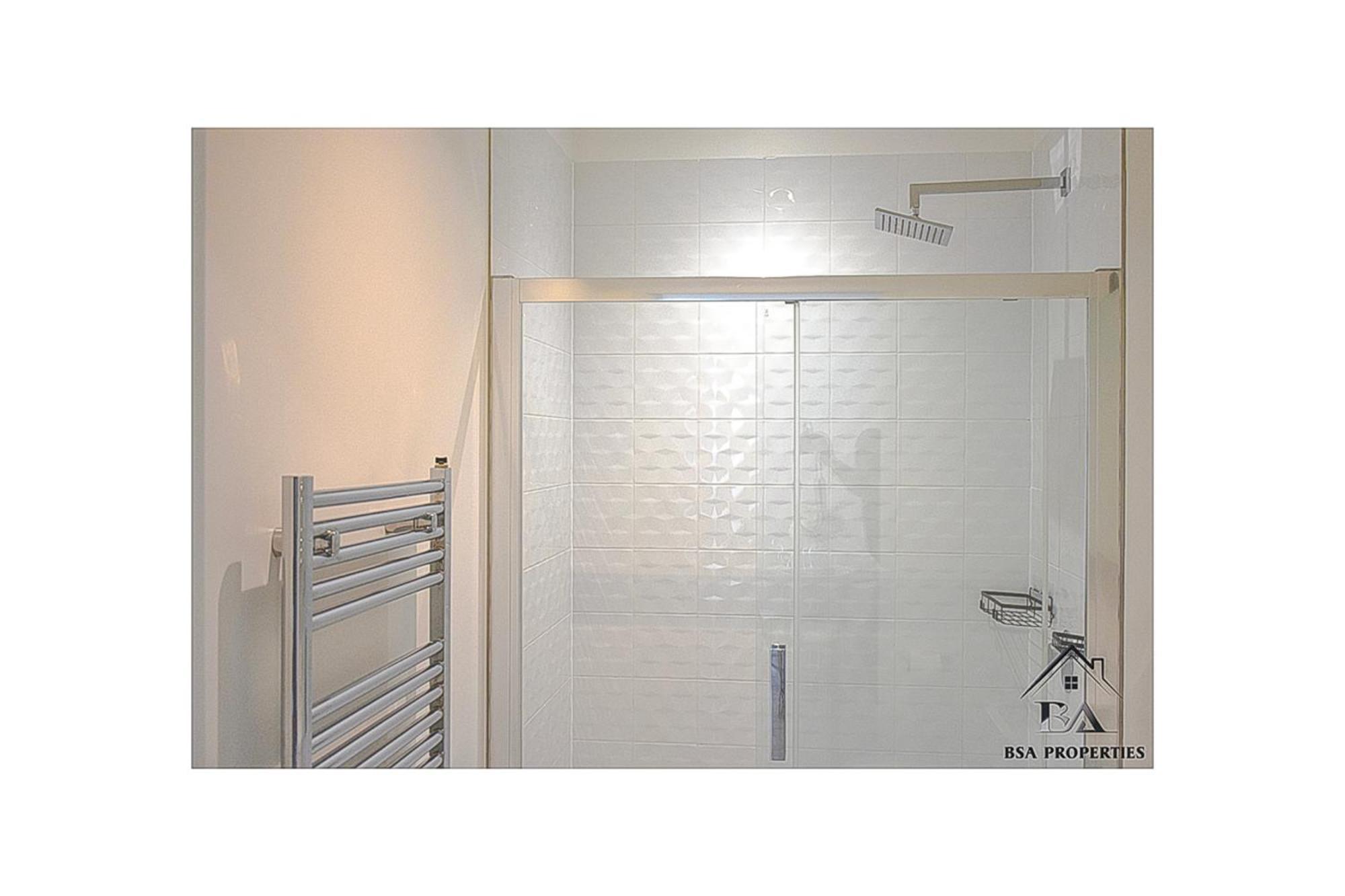 City Centre Apartment Close To Ascot & Legoland Sleep Upto 4 Guests - Parking On Request! Bracknell Buitenkant foto