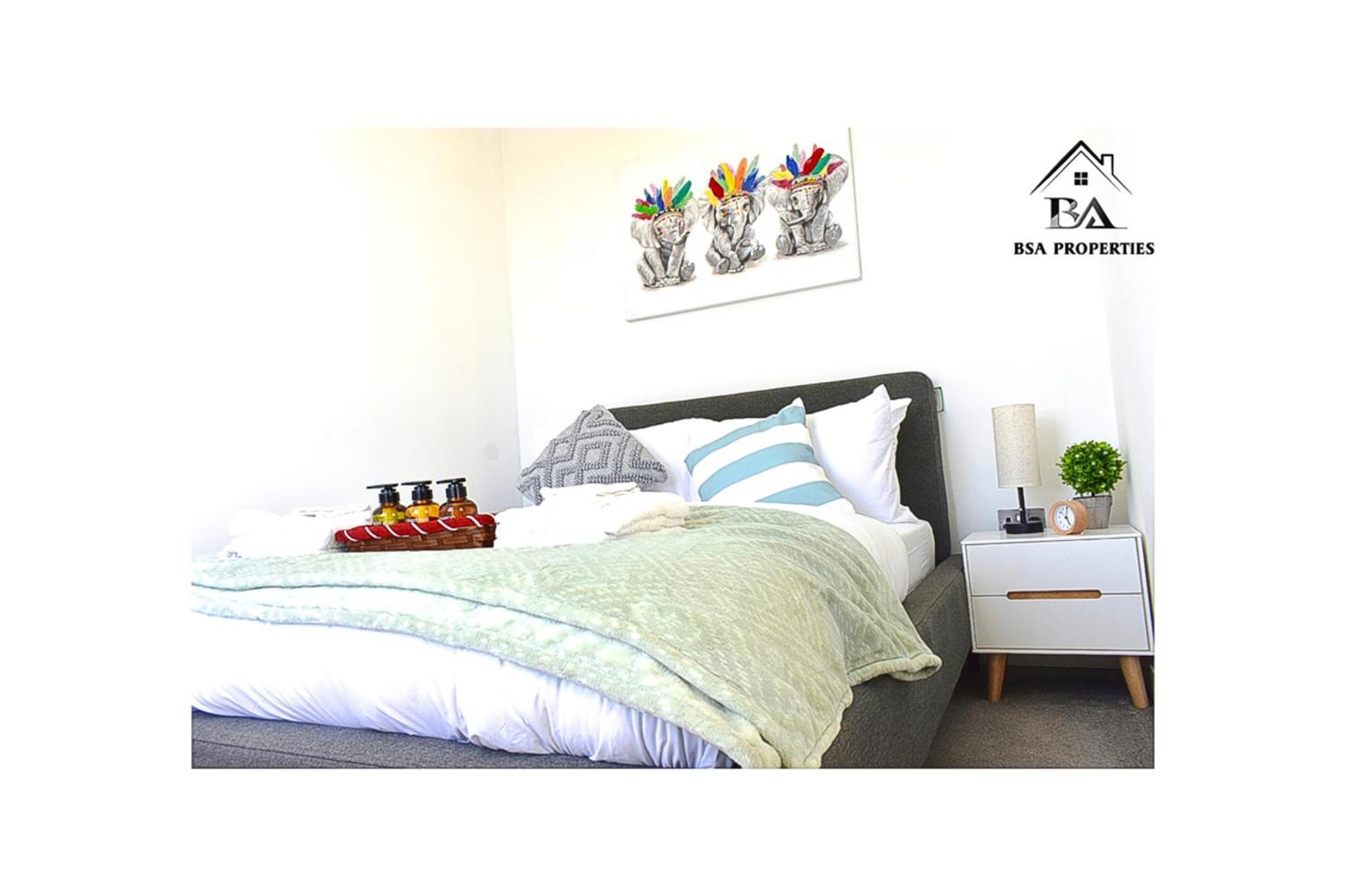 City Centre Apartment Close To Ascot & Legoland Sleep Upto 4 Guests - Parking On Request! Bracknell Buitenkant foto